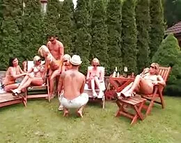 sluts älskar bbq gangbang